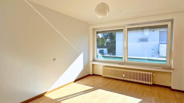 Großzügige 4 ZKB Wohnung mit Balkon & Stellplatz in Dudweiler-Süd