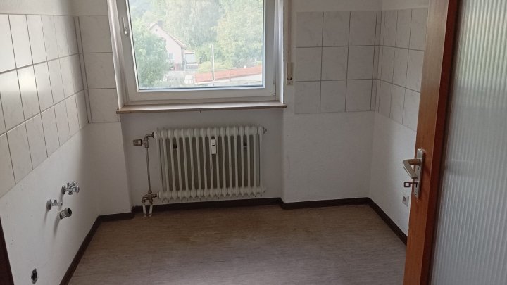 NIEDERSIMTEN - Schöne 3-ZKB mit Dachterrasse in 66955 Pirmasens