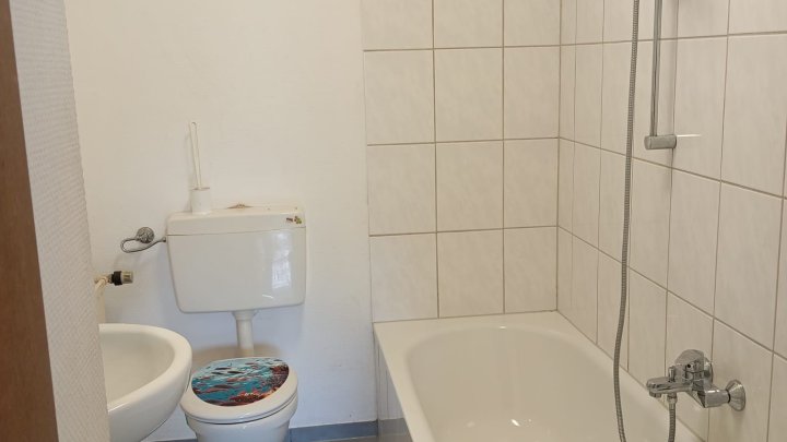 NIEDERSIMTEN - Schöne 3-ZKB mit Dachterrasse in 66955 Pirmasens