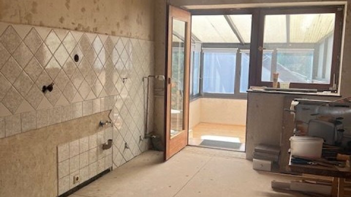 Großzügiges  1-2 Familienhaus in Wallerfangen-Ittersdorf zu verkaufen