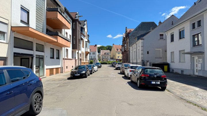 KAPITALANLAGE - Vollvermietetes 5-Parteienhaus mit Carport in 66482 Zweibrücken (Stadt)