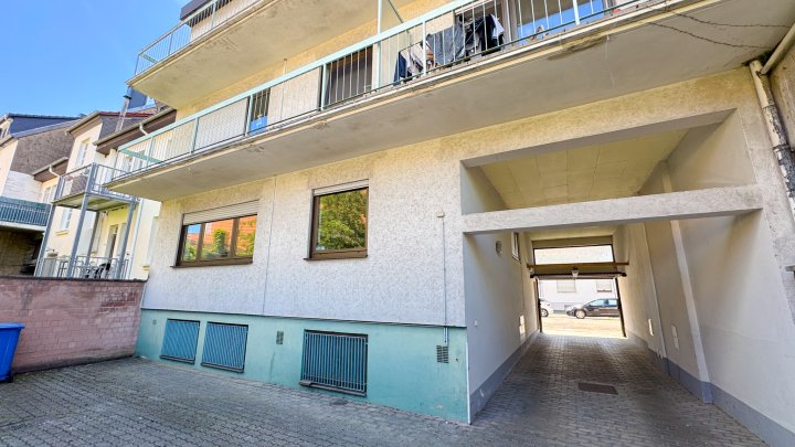 KAPITALANLAGE - Vollvermietetes 5-Parteienhaus mit Carport in 66482 Zweibrücken (Stadt)