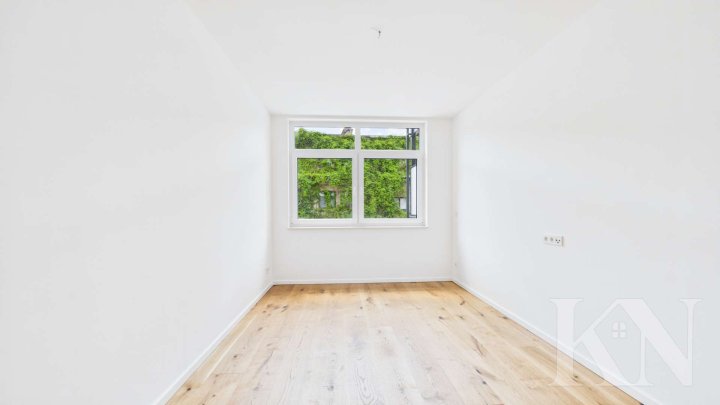 Großzügige 3-Zimmer-Neubauwohnung mit Ankleide und Balkon