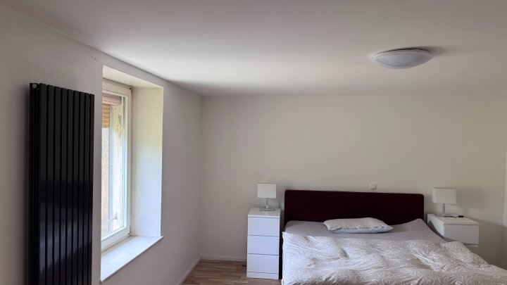 Freistehendes Zweifamilienhaus mit großem Grundstück - ideal für Tierliebhaber