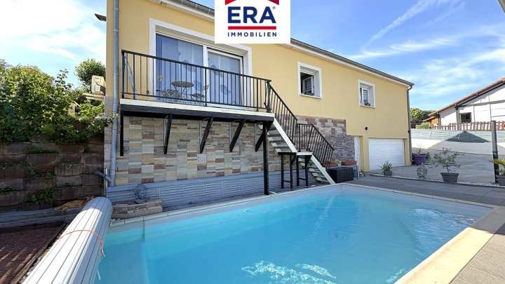 OHNE VERMITTLUNGSGEBÜHREN-FREISTEHENDES EINFAMILIENHAUS MIT POOL UND HEIMKINO IN COCHEREN/FR