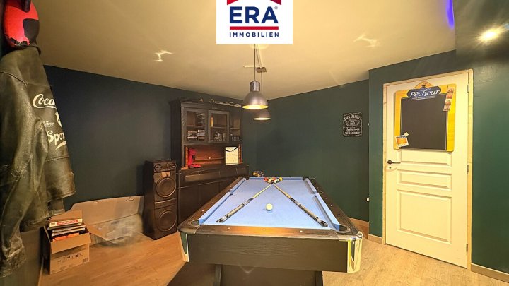 OHNE VERMITTLUNGSGEBÜHREN-FREISTEHENDES EINFAMILIENHAUS MIT POOL UND HEIMKINO IN COCHEREN/FR