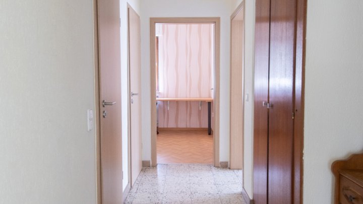 Familienglück auf einer Ebene | Freistehender Bungalow mit großem Garten