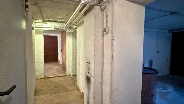 2-3 Familienhaus mit Einfahrt und Garagen in guter Lage von Fechingen