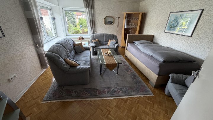 Viel Platz für die ganze Familie – 1-2 FH Wohnhaus mit Entwicklungspotenzial in Theley