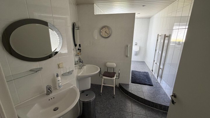 Viel Platz für die ganze Familie – 1-2 FH Wohnhaus mit Entwicklungspotenzial in Theley