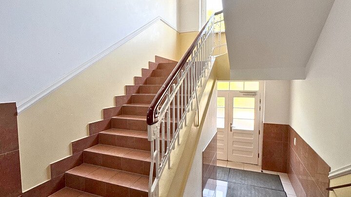 2 ZKB Wohnung mit EBK und Stellplatz, sanierter Altbau in St. Arnual