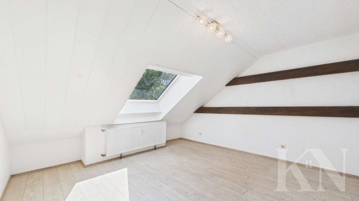 Ideal für Eigennutzer & Kapitalanleger – 2-ZKB mit Loggia im energetisch sanierten Mehrfamilienhaus