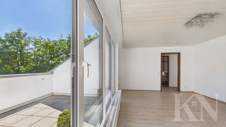 Ideal für Eigennutzer & Kapitalanleger – 2-ZKB mit Loggia im energetisch sanierten Mehrfamilienhaus