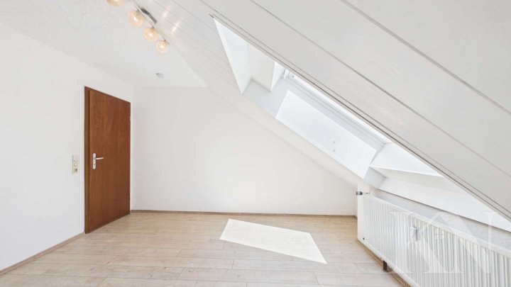 Ideal für Eigennutzer & Kapitalanleger – 2-ZKB mit Loggia im energetisch sanierten Mehrfamilienhaus