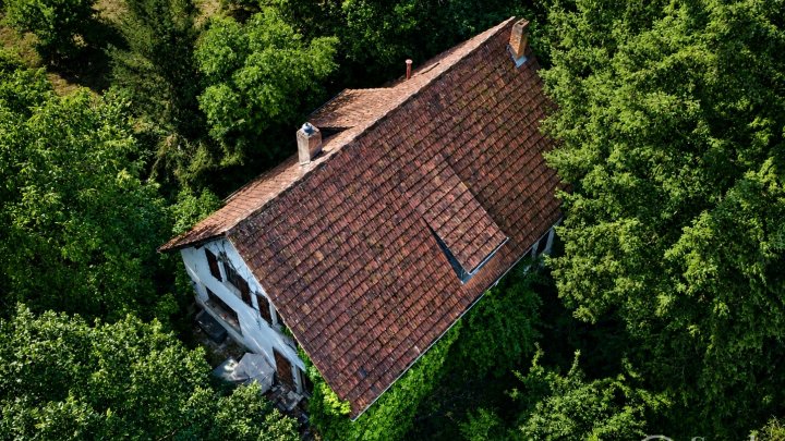 Freistehende Liegenschaft mit Sanierungsbedarf in erhöhter Wohnlage nahe der Blieskasteler Altstadt