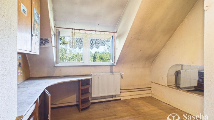 Freistehende Liegenschaft mit Sanierungsbedarf in erhöhter Wohnlage nahe der Blieskasteler Altstadt