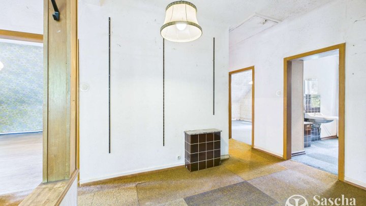 Freistehende Liegenschaft mit Sanierungsbedarf in erhöhter Wohnlage nahe der Blieskasteler Altstadt