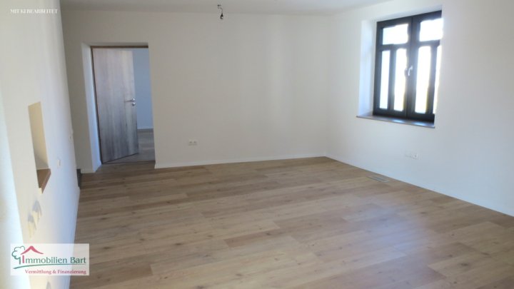 ORSCHOLZ: ALTERSGERECHTE WOHNUNG MIT AUFZUG IN TOP LAGE!