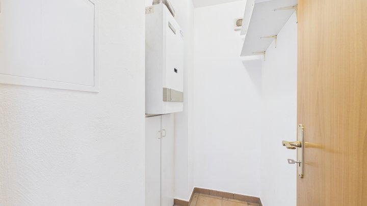 Großzügige Eigentumswohnung mit Balkon, Gartenmitbenutzung und zwei Stellplätzen in Püttlingen