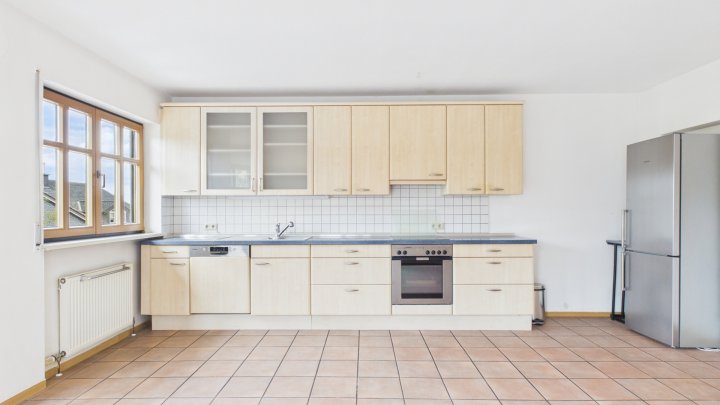 Großzügige Eigentumswohnung mit Balkon, Gartenmitbenutzung und zwei Stellplätzen in Püttlingen