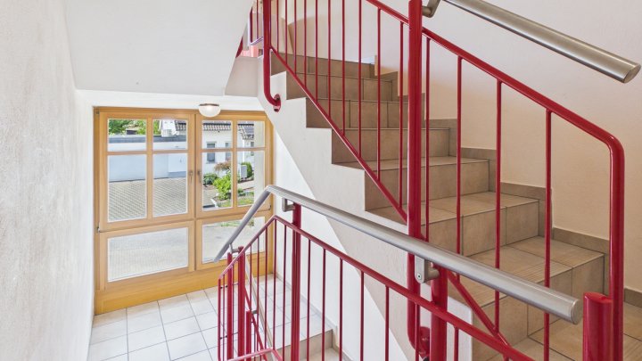 Großzügige Eigentumswohnung mit Balkon, Gartenmitbenutzung und zwei Stellplätzen in Püttlingen