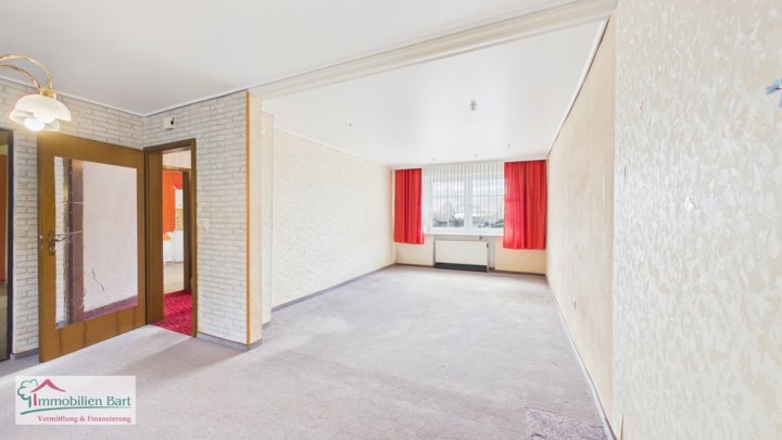 SOFORT VERFÜGBAR:

WOHNHAUS IN ORSCHOLZ MIT 3 SCHLAFZIMMERN UND WINTERGARTEN SOWIE GARTEN