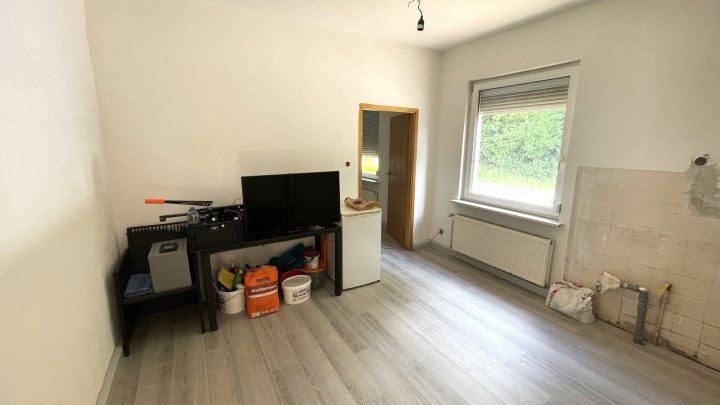 Zwei Einfamilienhäuser zum Preis von einem in Waldrandnähe
