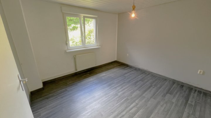 Zwei Einfamilienhäuser zum Preis von einem in Waldrandnähe