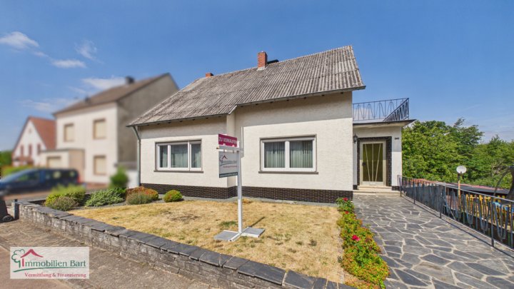GRENZNÄHE: WOHNHAUS MIT 2 WOHNUNGEN / TOP LAGE AM WALDRAND IN FREUDENBURG!