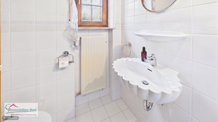 SOFORT VERFÜGBAR! WOHNHAUS MIT TOLLEM GARTENGRUNDSTÜCK IN TOP LAGE VON LOSHEIM/NIEDERLOSHEIM