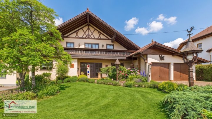 SOFORT VERFÜGBAR! WOHNHAUS MIT TOLLEM GARTENGRUNDSTÜCK IN TOP LAGE VON LOSHEIM/NIEDERLOSHEIM
