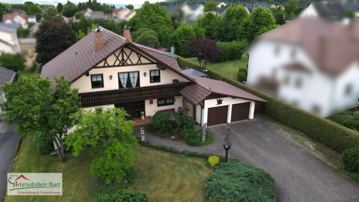 SOFORT VERFÜGBAR! WOHNHAUS MIT TOLLEM GARTENGRUNDSTÜCK IN TOP LAGE VON LOSHEIM/NIEDERLOSHEIM