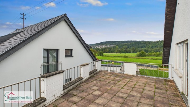 180 M² WOHNFLÄCHE + WEITERE ZIMMER IM UG! WOHNHAUS MIT GARTEN + GARAGE