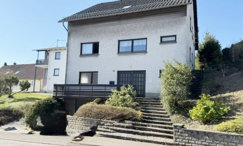 Freist. 1-2 FH mit Garten + Garage im idyllischen Mbt.