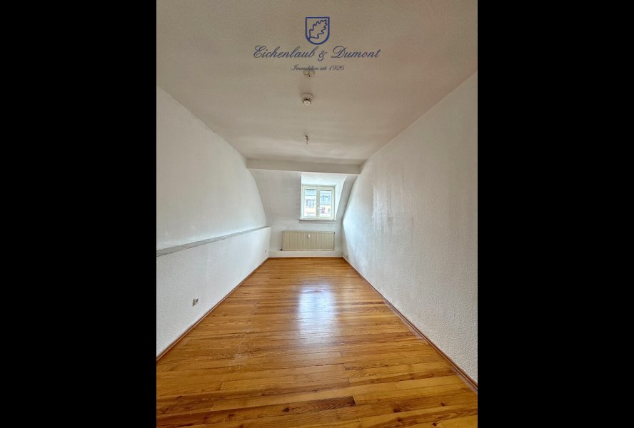 Zimmer 1 3.OG rechts