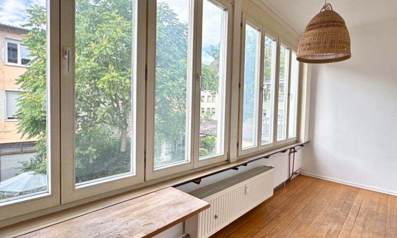 Helle und gepflegte 2-ZKB-Altbauwohnung im Nauwieser Viertel