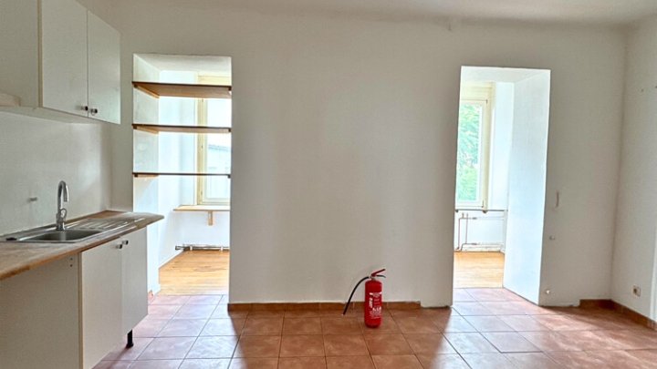 Helle und gepflegte 2-ZKB-Altbauwohnung im Nauwieser Viertel