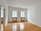 Zimmer 1 1.OG links