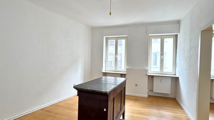 Helle und gepflegte 2-ZKB-Altbauwohnung im Nauwieser Viertel