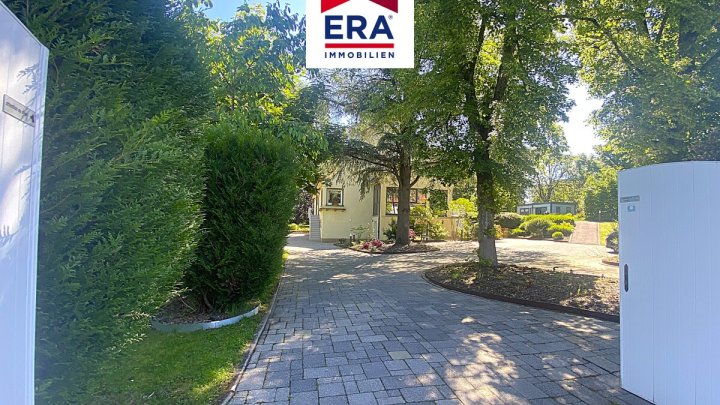 OHNE VERMITTLUNGSGEBÜHREN-EINFAMILIENHAUS MIT POOL UND EINLIEGERWOHNUNG IN SARREGUEMINES/FR, NÄHE SB