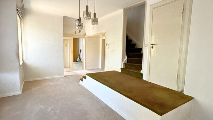 Freistehendes Einfamilienhaus in Top-Lage Kieselhumes/Kaninchenberg