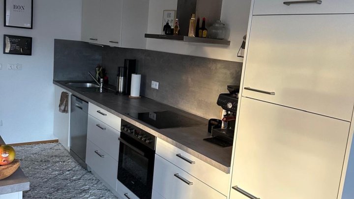 Charmante Eigentumswohnung im Herzen Saarbrückens - Komfort und Stil mit Balkon und Einbauküche