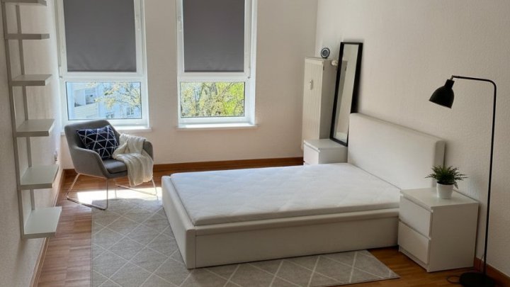 Charmante Eigentumswohnung im Herzen Saarbrückens - Komfort und Stil mit Balkon und Einbauküche