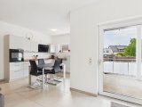 Esszimmer und Ausgang Balkon