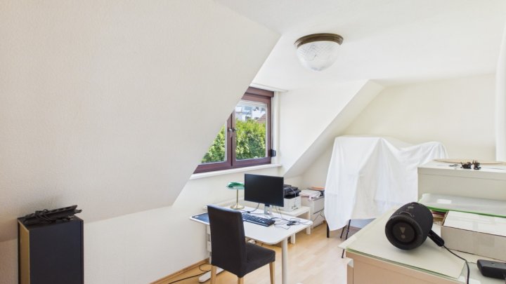 Zweifamilienhaus als Doppelhaushälfte in Saarbrücken-Güdingen  zu verkaufen.