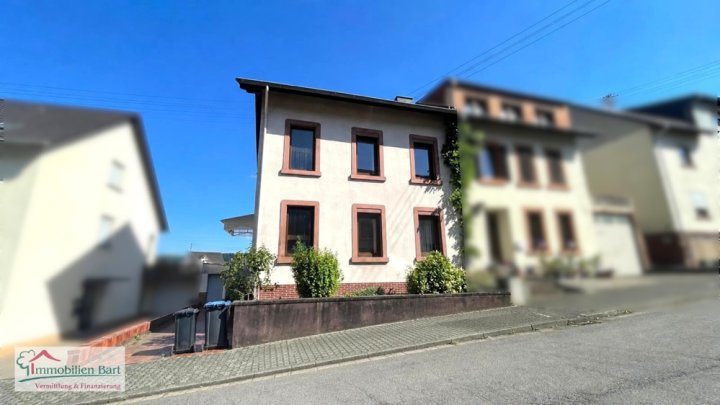 SOFORT VERFÜGBAR: 4 SCHLAFZIMMER / KELLER / GARTEN / GARAGE