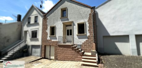 Straßenansicht