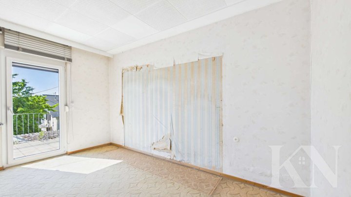 Ihr neues Zuhause in Quierschied – Doppelhaushälfte mit Balkon und Garage