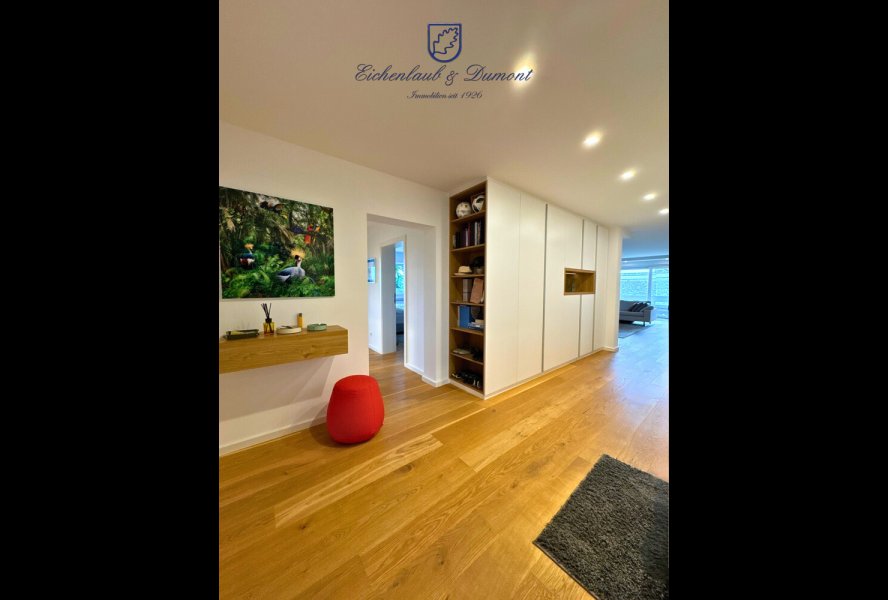 Diele mit Einbauschrank
