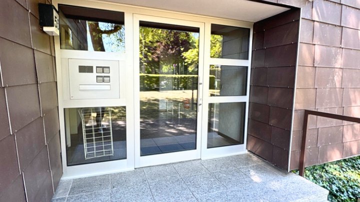 Helle 2,5-ZKB-Wohnung mit Balkon und schönem Weitblick